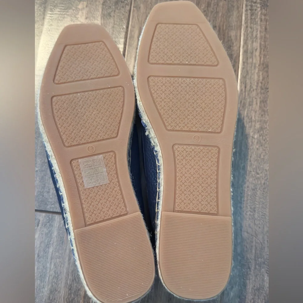 Tory Burch Navy Leather Espadrille Boat Shoes. Size 8. New, no box.